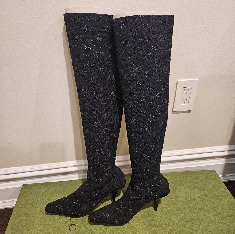 $1450 NIB Auth Gucci Boots Knee High GG 75mm Heel Black Jacquard Tech Knit 38.5 - Picture 2 of 8